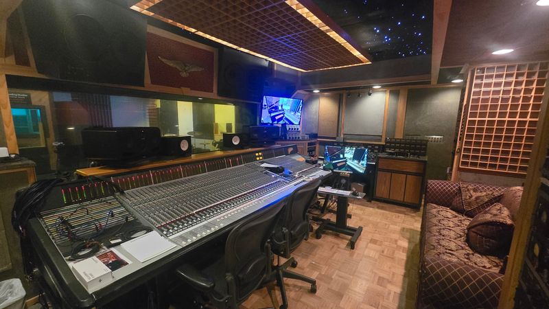 Studio B and Its Famously Odd Acoustics Studio B and Its Famously Odd Acoustics