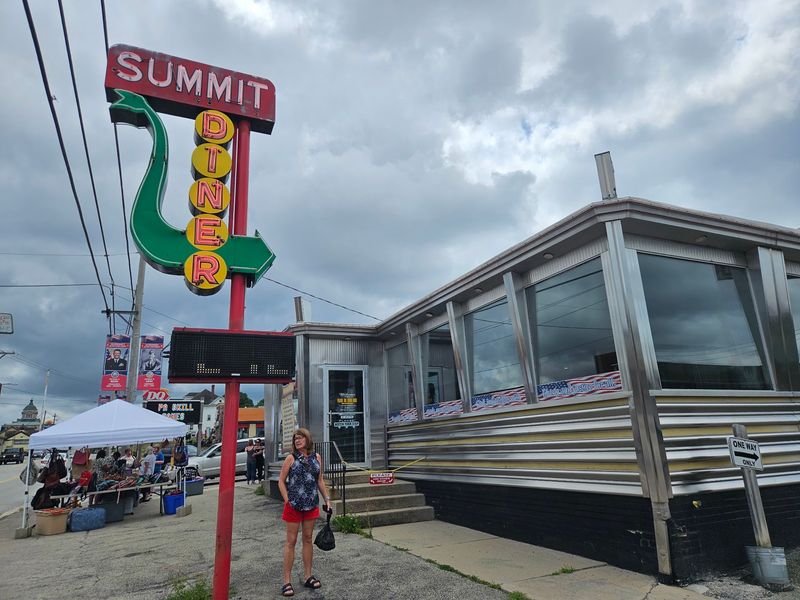Summit Diner, Somerset