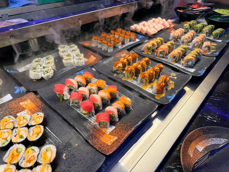 Sushi Selection That Adds a Fresh Dimension to the Meal Sushi Selection That Adds a Fresh Dimension to the Meal
