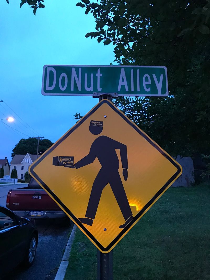 The Allure of the Alley Shop