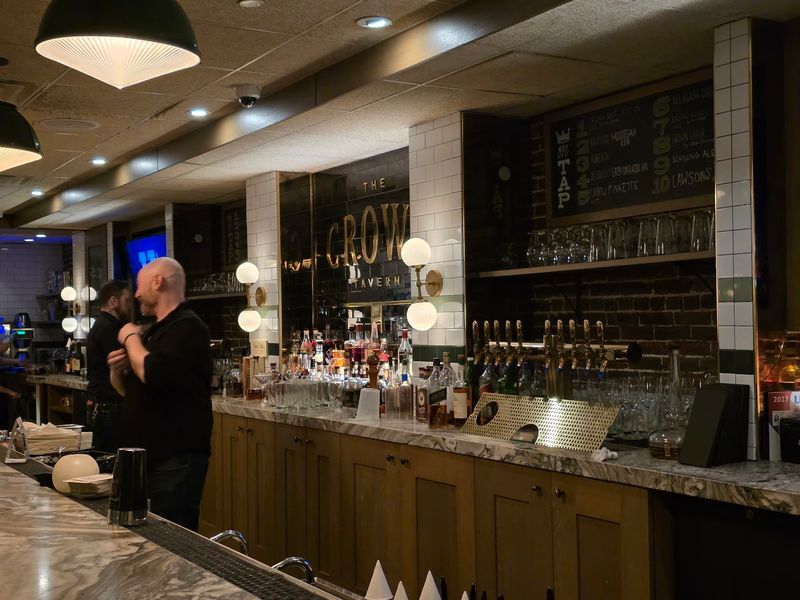 The Bar Scene That Sets the Mood The Bar Scene That Sets the Mood