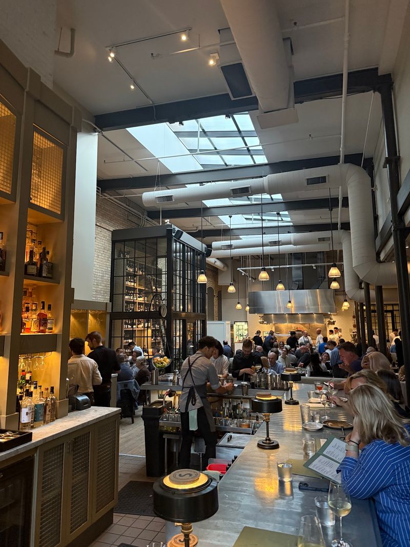 The Bar Where Walk-Ins Get Lucky The Bar Where Walk-Ins Get Lucky