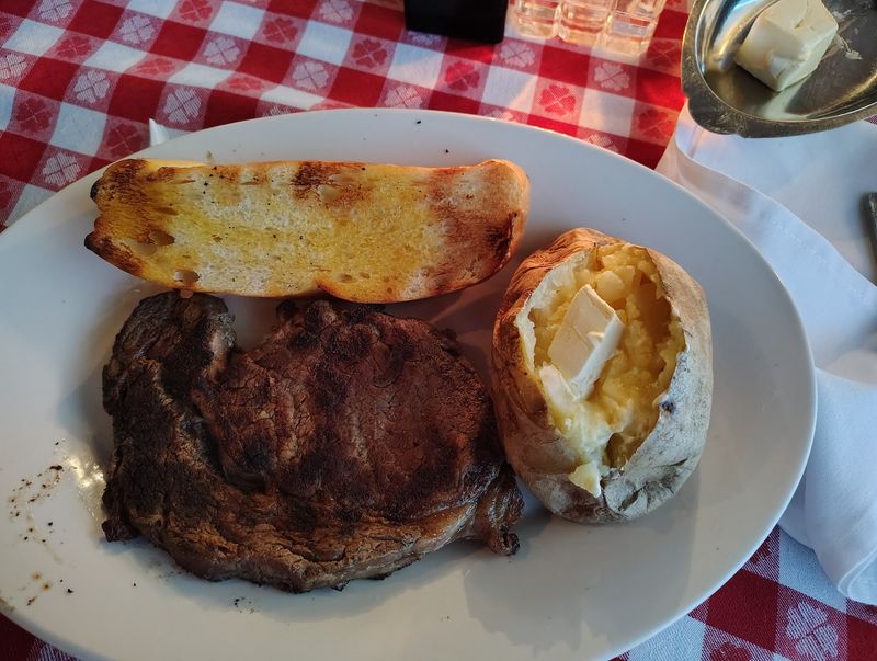 The Beefmastor Inn