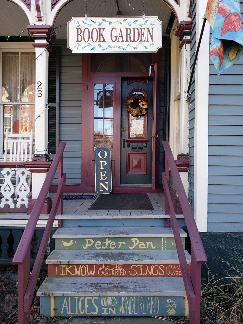 The Book Garden, Frenchtown