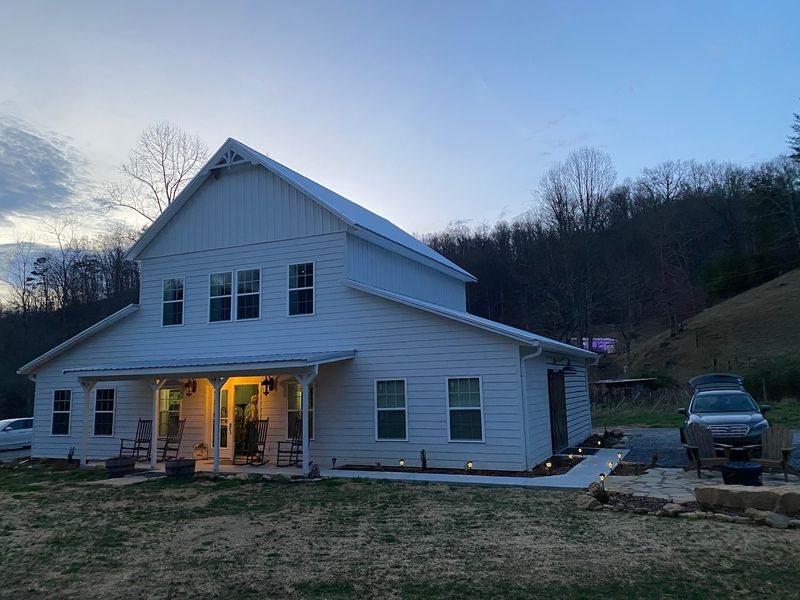 The Cottage That Feels Like Someone's Well-Loved Home The Cottage That Feels Like Someone's Well-Loved Home