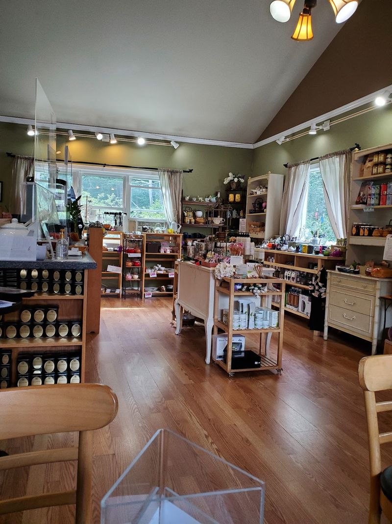 The Cozy Tea Cart, New Hampshire The Cozy Tea Cart, New Hampshire