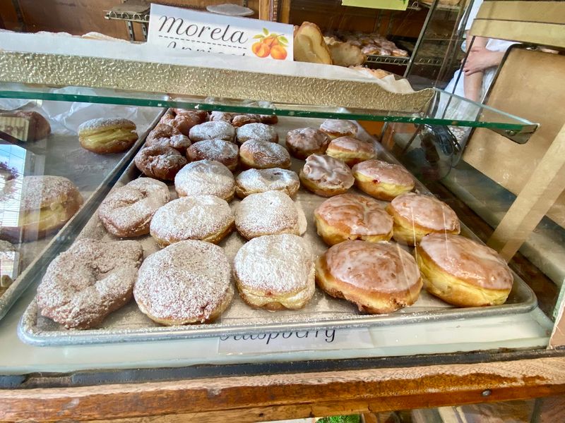 The Famous Raspberry Jelly Donuts Worth Every Mile