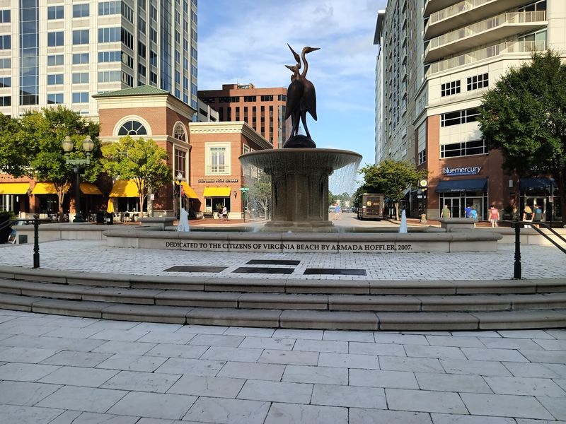 The Fountain Plaza Setting That Steals the Show The Fountain Plaza Setting That Steals the Show