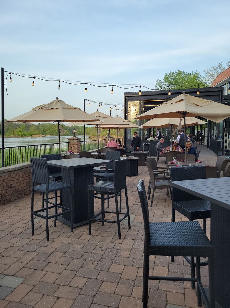 The Four-Season Terrace That Changes Everything The Four-Season Terrace That Changes Everything
