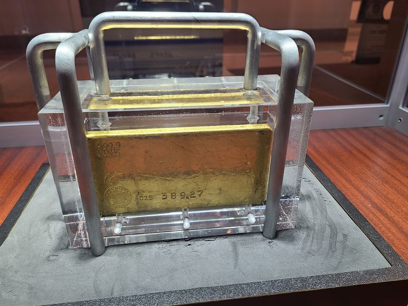 The Gold Bar That Fights Back