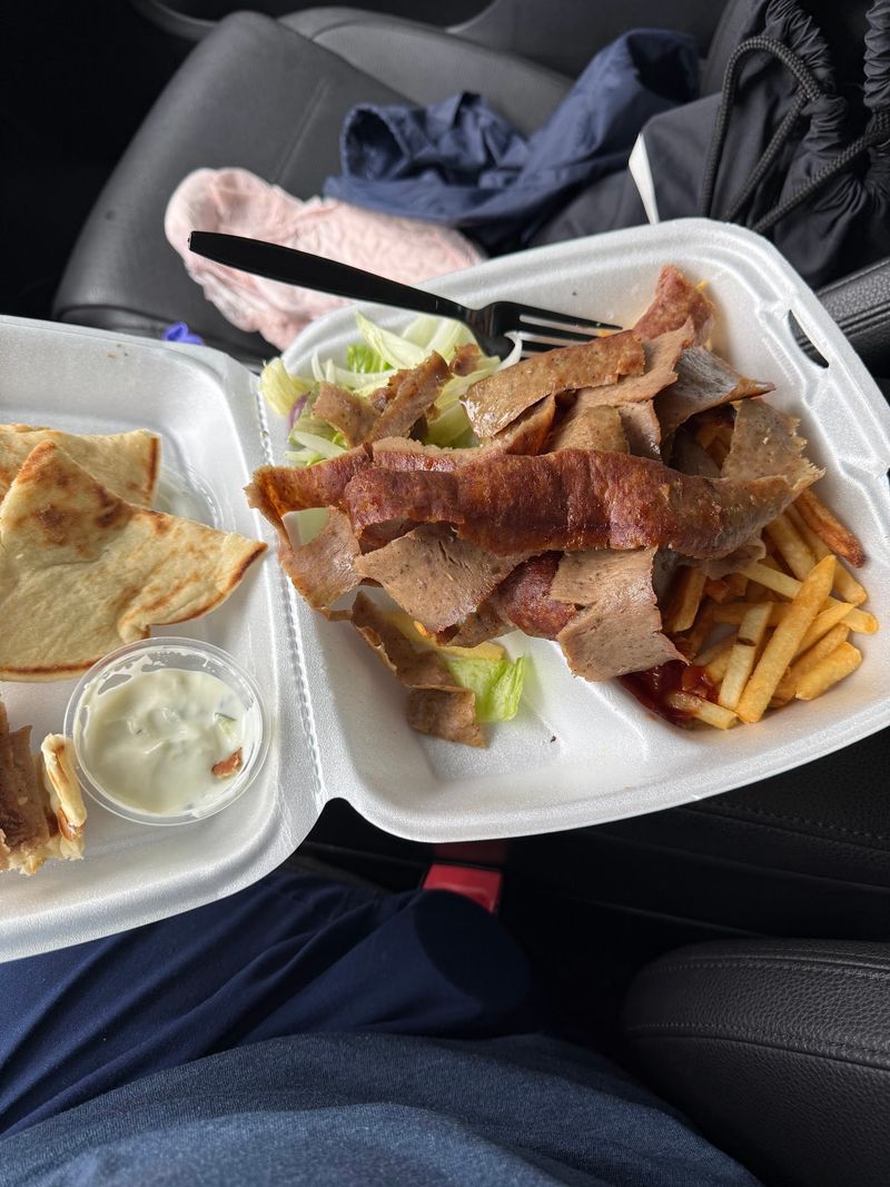 The Gyro Plate For People Who Want Everything The Gyro Plate For People Who Want Everything