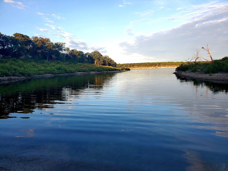 The Lake Itself, Long and Winding and Gorgeous The Lake Itself, Long and Winding and Gorgeous
