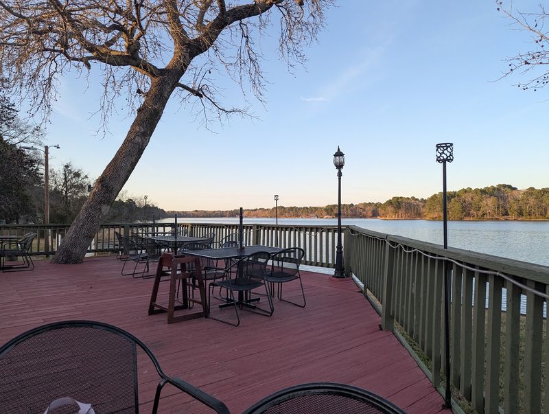 The Lakeside Deck, Dining With a View That Stays With You