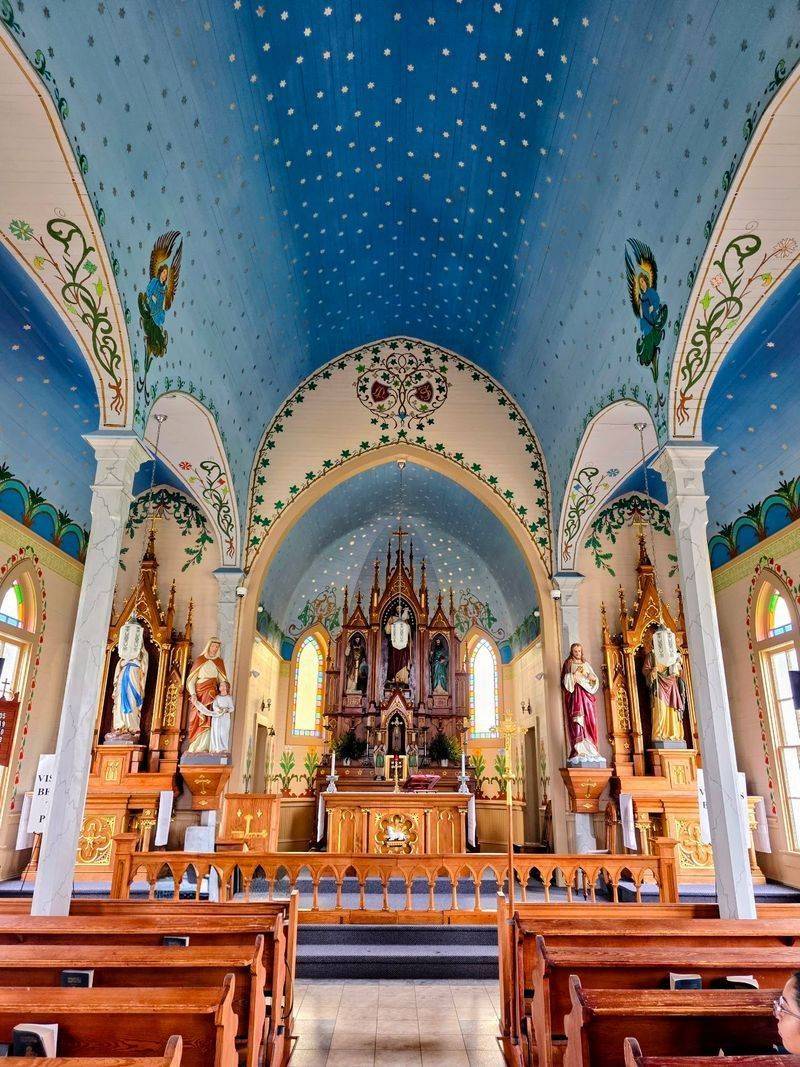 The Main Altar and the Lamb of God The Main Altar and the Lamb of God