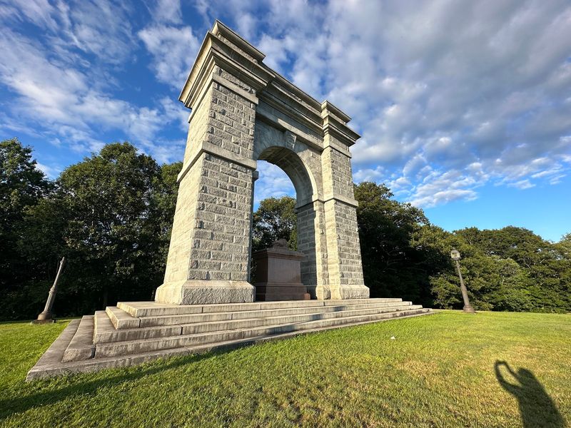 The Memorial Arch in Tilton The Memorial Arch in Tilton