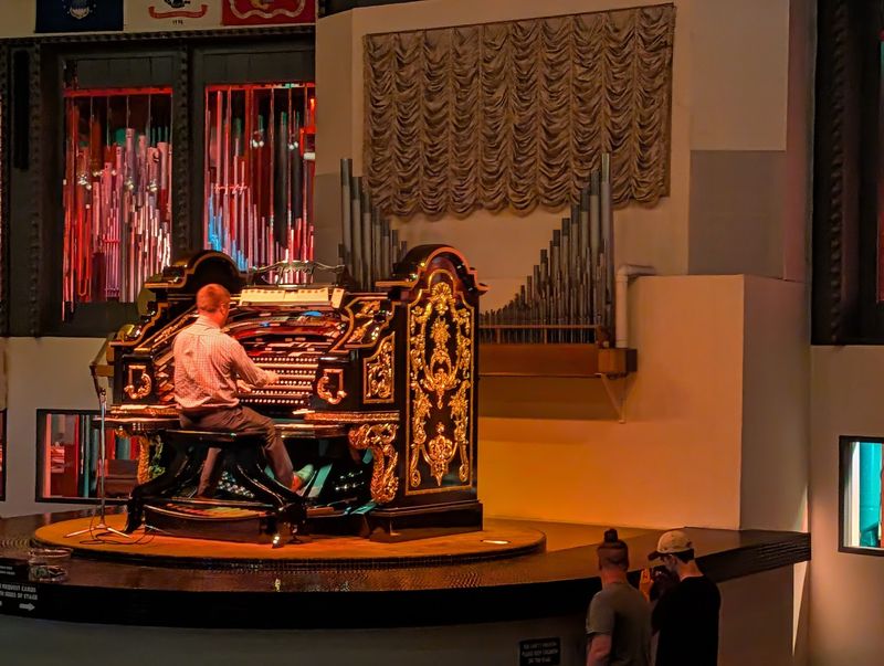 The Mighty Wurlitzer, A 1927 Instrument With Its Own Building