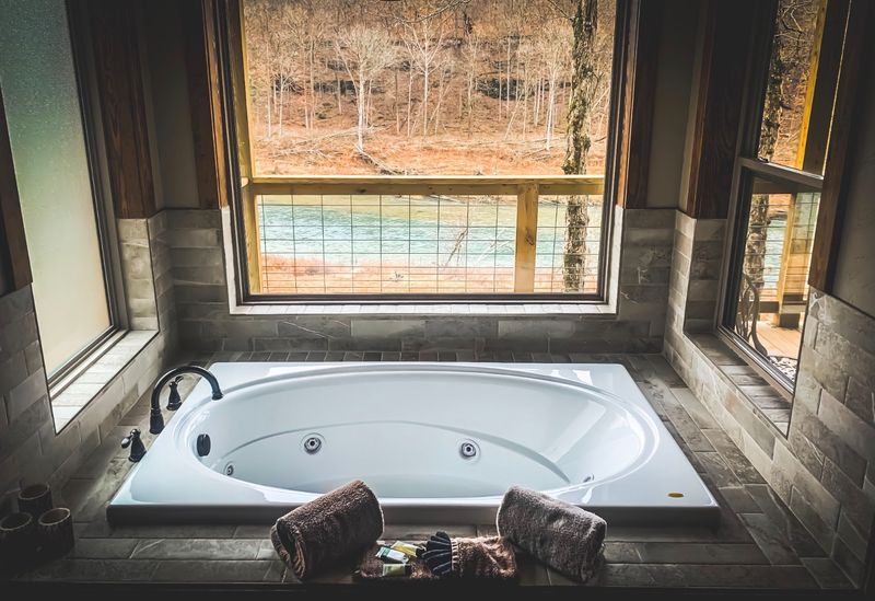 The River Cabin Completes The Meal