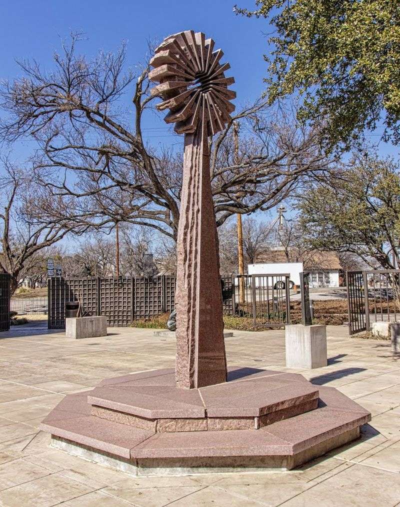 The Sculpture Courtyard Where The Prairie Light Does The Work