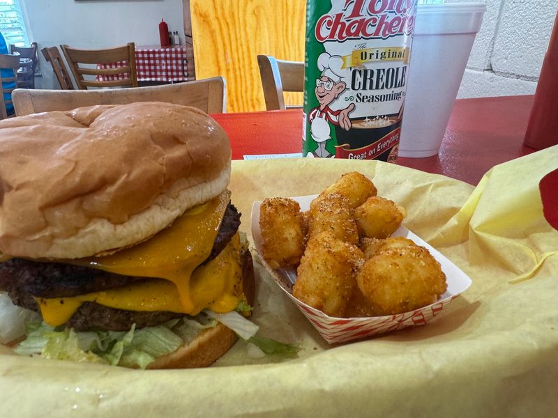 The Texas Cheeseburger Earns Its Reputation