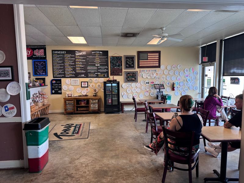 The Unforgettable Deli Vibe The Unforgettable Deli Vibe
