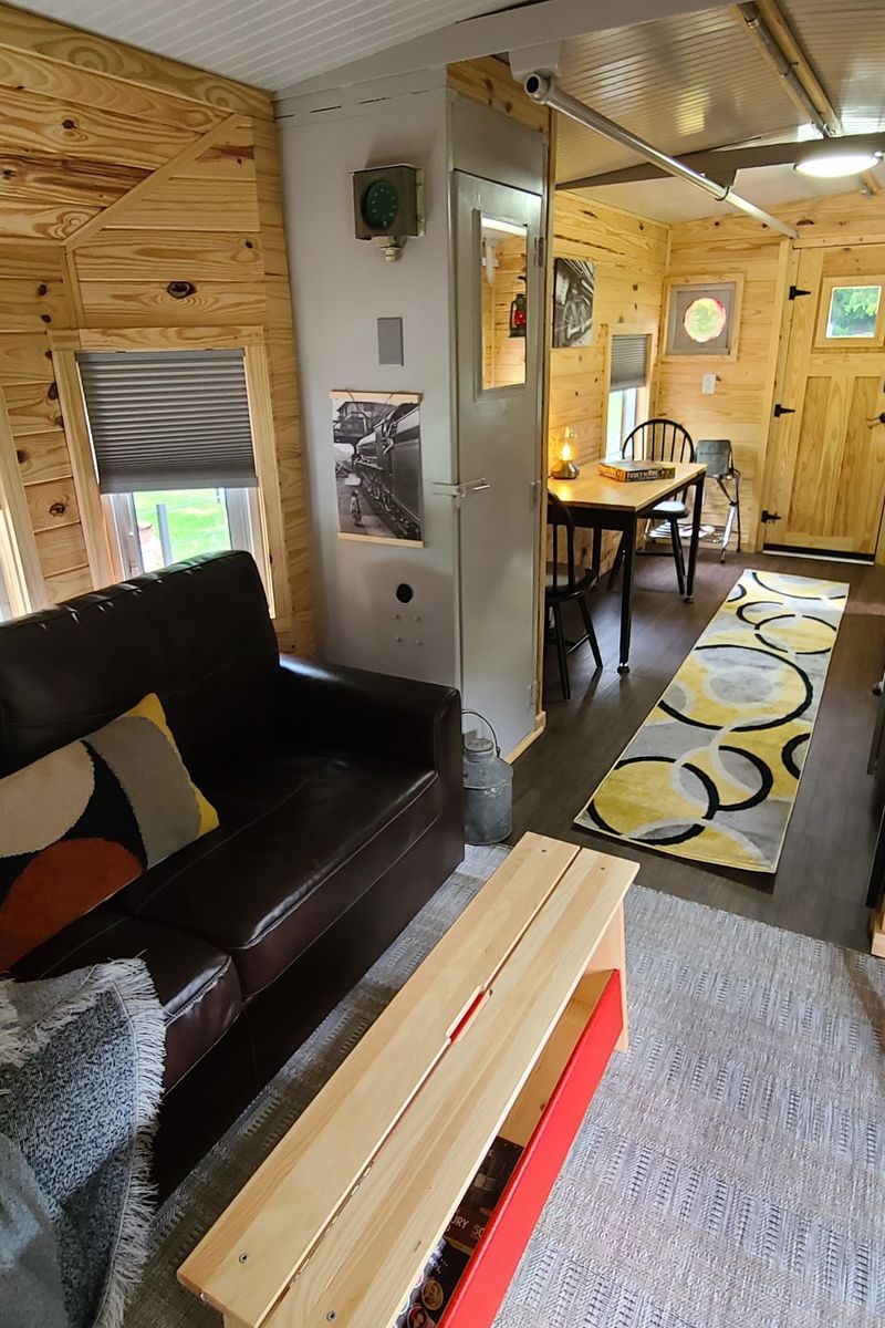 Thoughtful Touches That Make A Railcar Feel Like Home Thoughtful Touches That Make A Railcar Feel Like Home