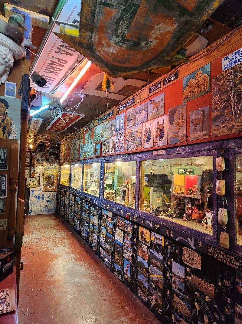 Tiny Southern Towns You Bring to Life With a Button