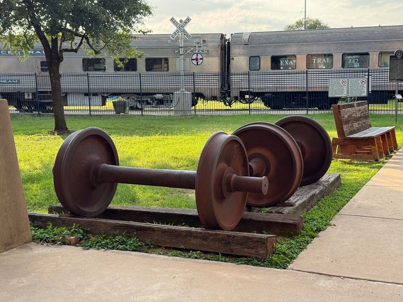 Two Hours To Wander Burnet's Historic Square