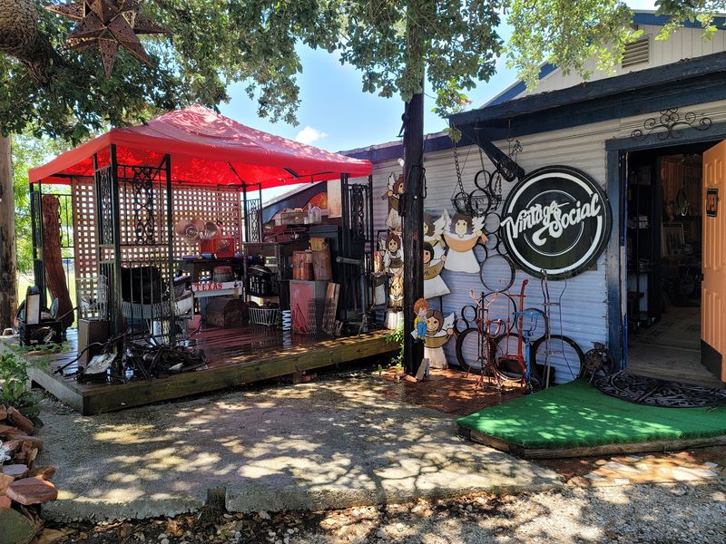 Vintage Social Antiques