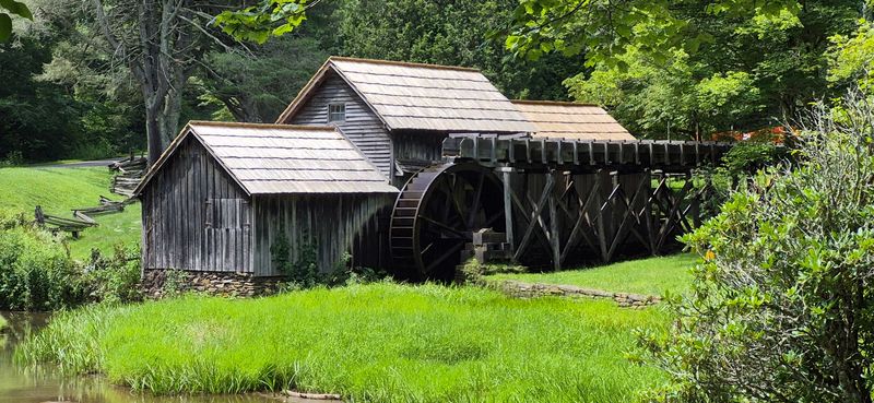Virginia's Blue Ridge Parkway Corridor