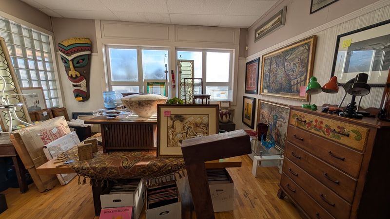 Walls Of Art You Could Study For An Hour