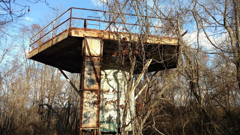 Where Radar Gave Way to Easels Where Radar Gave Way to Easels