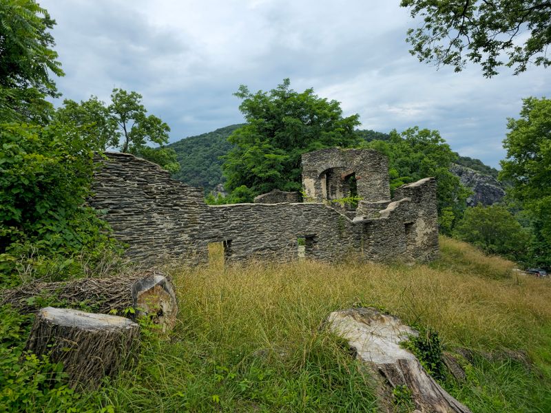Where Soldiers Prayed and Healed Where Soldiers Prayed and Healed