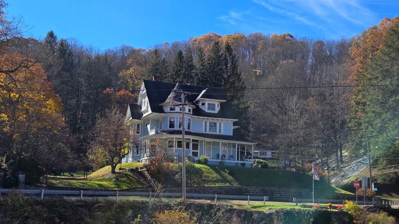 Where The Wealthy Once Gathered