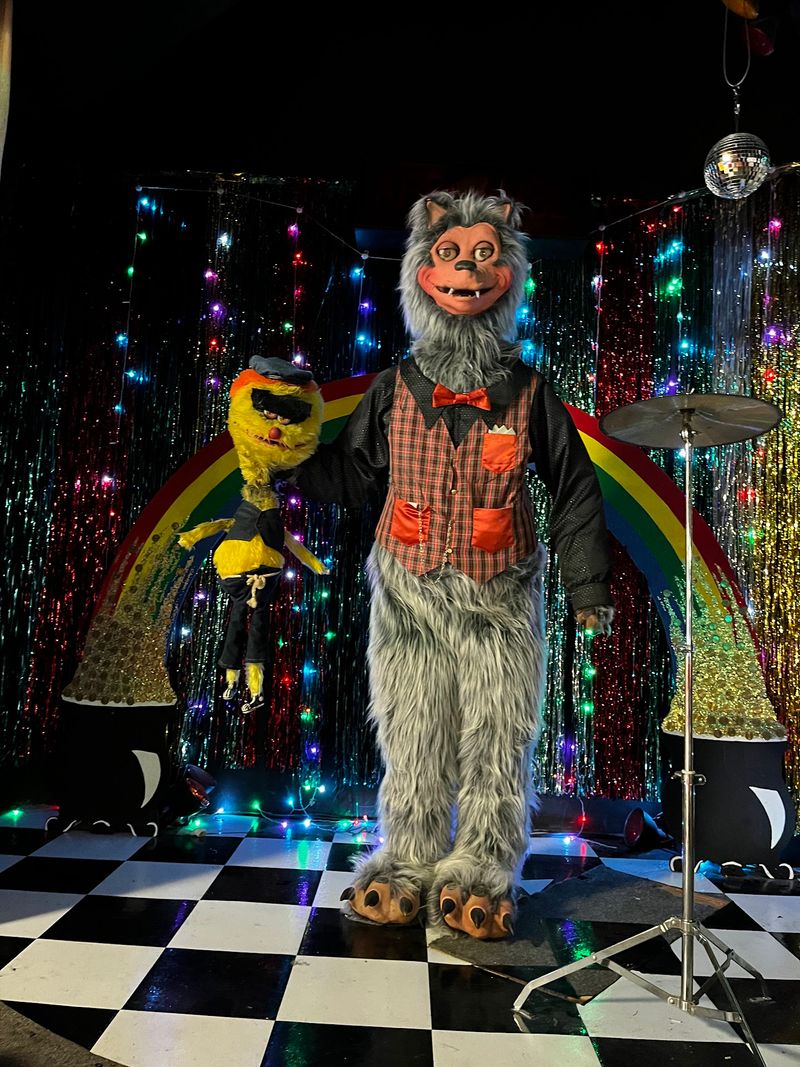 Where an Animatronic Band Still Plays Every Day