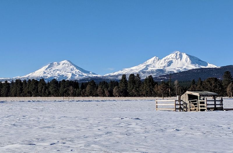 Where the Cascade Skyline Steals Every Glance Where the Cascade Skyline Steals Every Glance