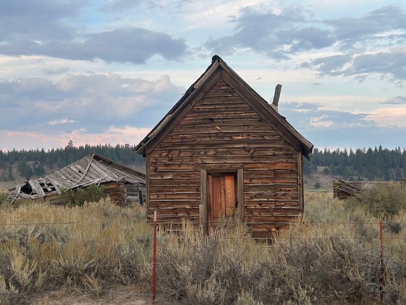 Whitney and Bates, Eastern Oregon Ghost Towns Whitney and Bates, Eastern Oregon Ghost Towns