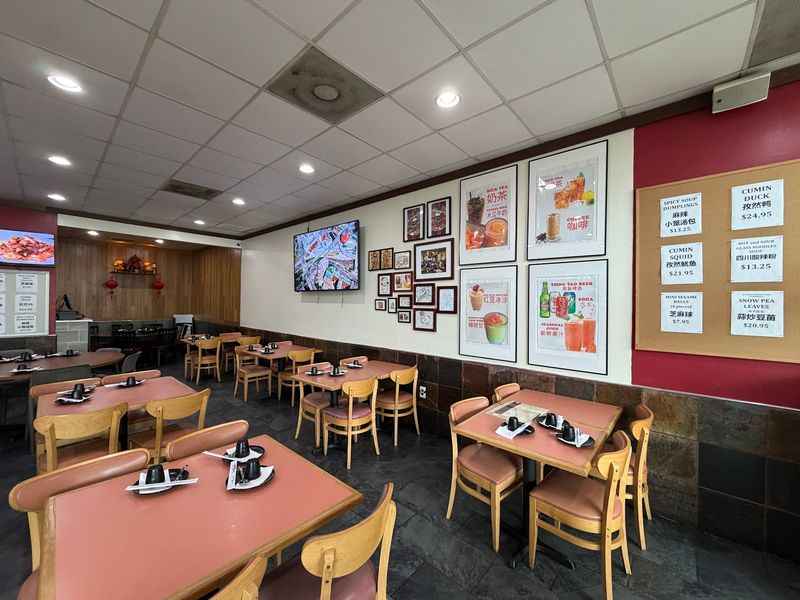 Why This Little Dining Room Keeps Winning People Over