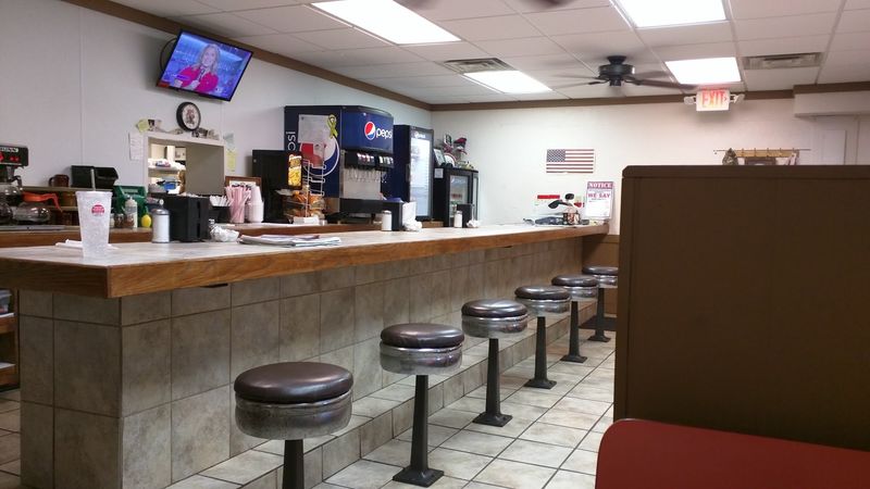 A 90s Country Diner Feel