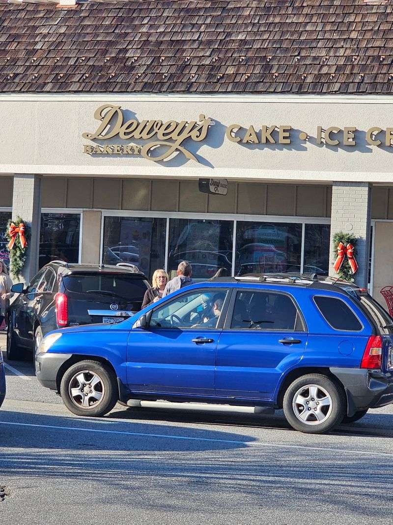 A Bakery Born in 1930, Still Standing Strong A Bakery Born in 1930, Still Standing Strong