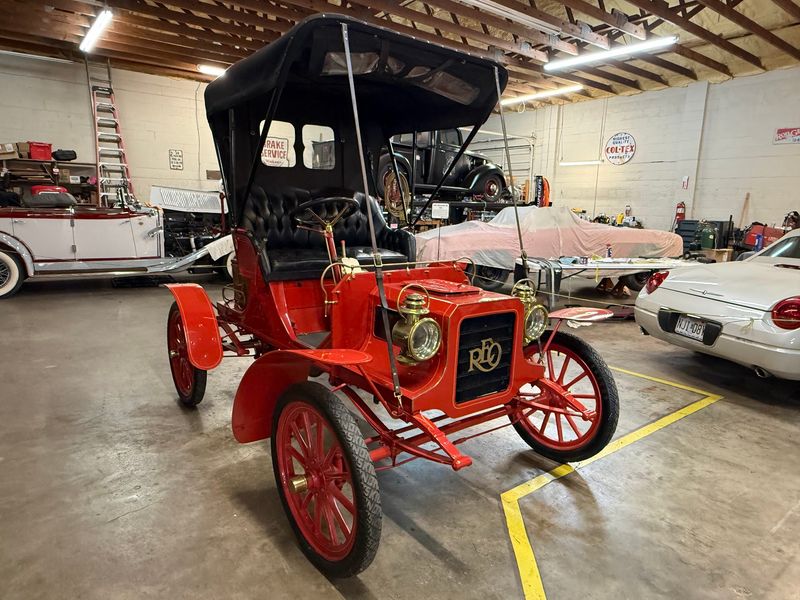 A Brass Era Runabout That Still Starts Up A Brass Era Runabout That Still Starts Up