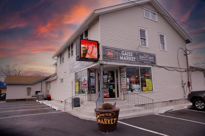 A Corner Shop That Has Been Around Since 1928 A Corner Shop That Has Been Around Since 1928