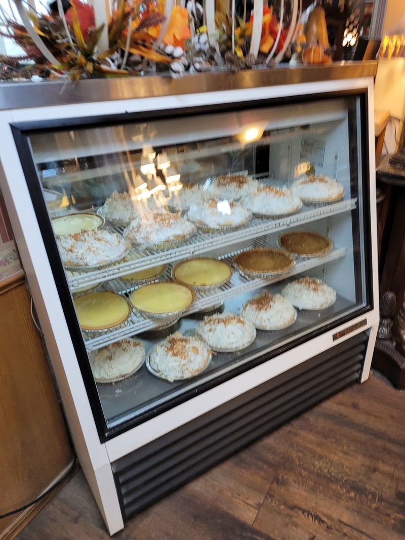 A Dessert Table That Tests Your Self-Control A Dessert Table That Tests Your Self-Control