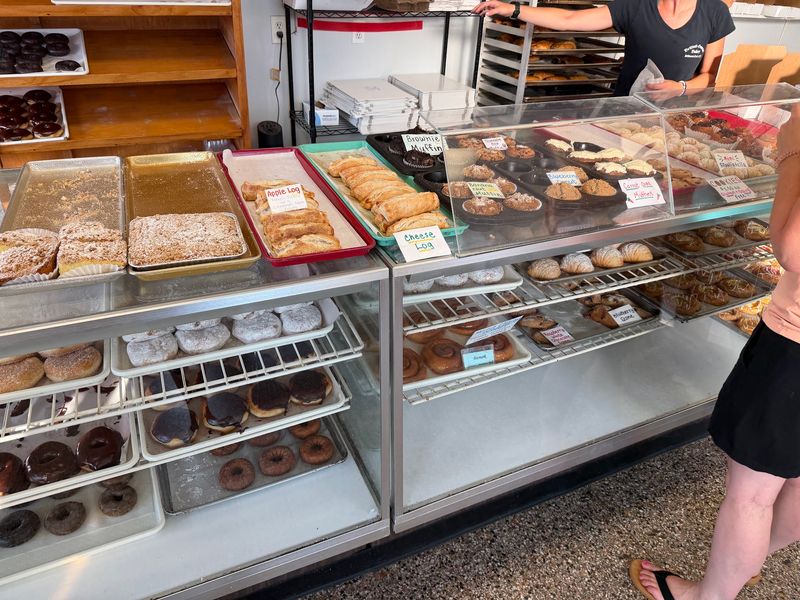 A Donut Case With Real Range A Donut Case With Real Range