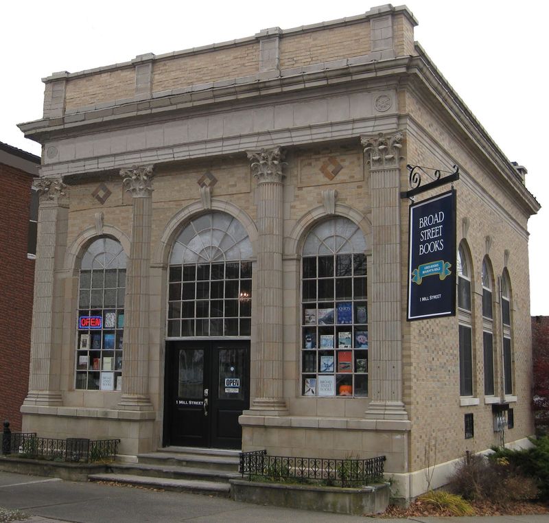 A Former Bank That Traded Vaults For Volumes