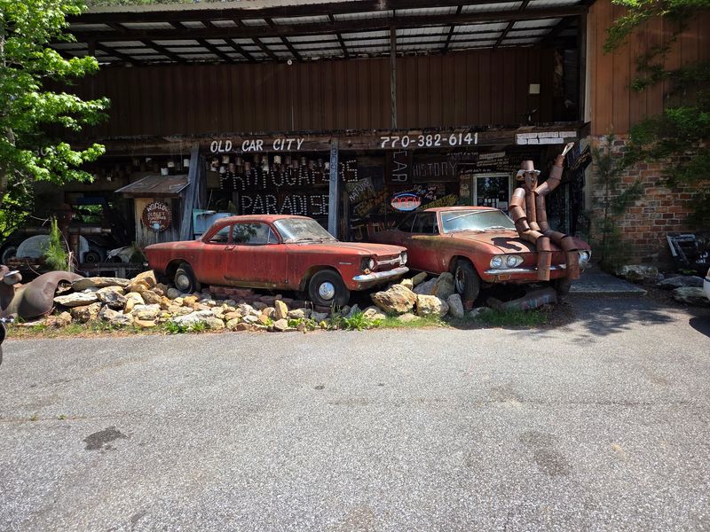 A General Store That Grew Into a Forest of Cars A General Store That Grew Into a Forest of Cars