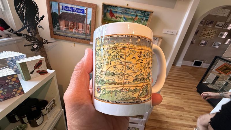 A Gift Shop Where the Souvenirs Are Actually Handmade