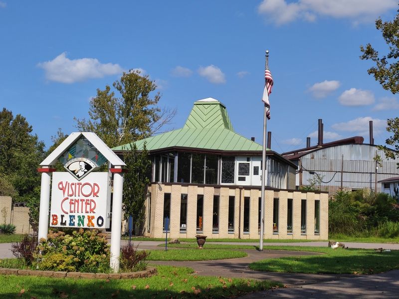 A Glassmaking Landmark Tucked Into Milton A Glassmaking Landmark Tucked Into Milton