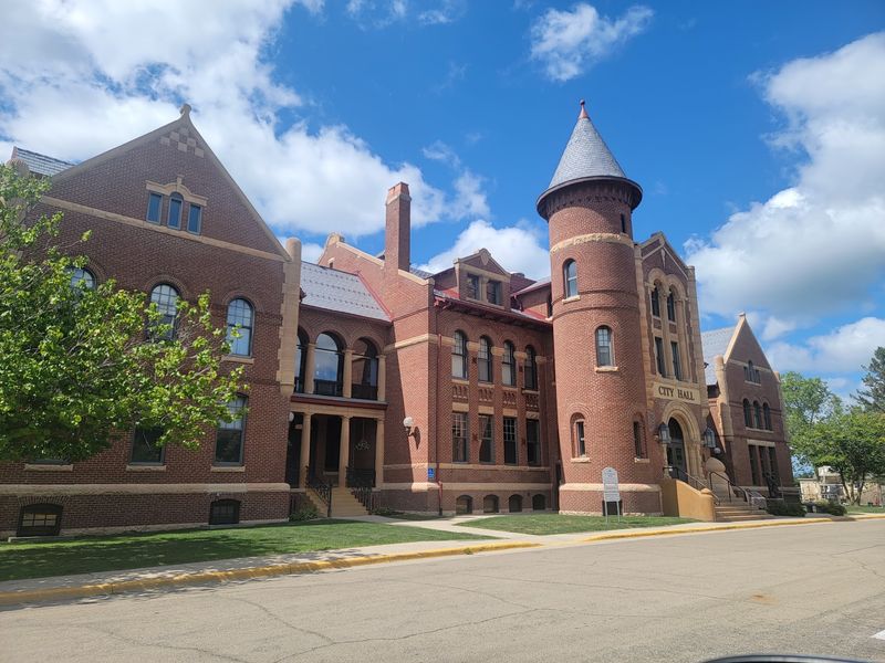 A Hilltop Campus With a Big Story
