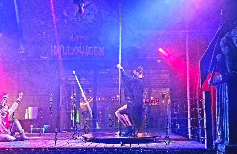 A Midway Buzzing With Energy Between Scares