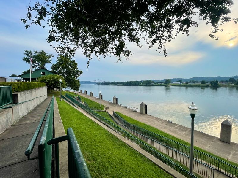 A Park Where Two Rivers Meet A Park Where Two Rivers Meet